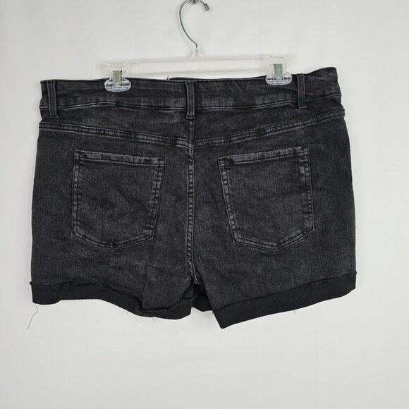 TIME AND TRU Jean Shorts BLACK size 18 Distressed Denim Goth Grunge Mid Rise - Picture 7 of 7